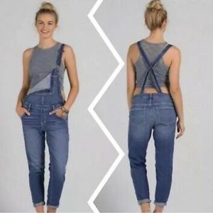 NEW Abercrombie & Fitch Allie Boyfriend Overalls Denim Soft Jeans Small SIZE 2 4